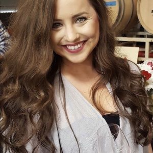 Meet your Posher, Hannah